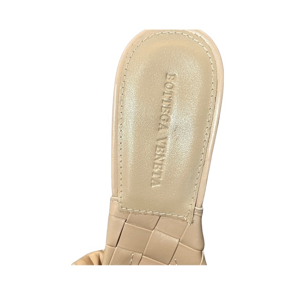 New BOTTEGA VENETA
Lido intrecciato leather mules size 36 - Picture 4 of 8